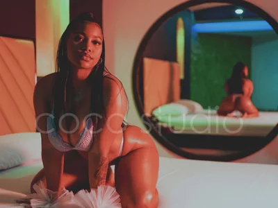 Kendy_Wilkinson webcam livesex profile in ebony cams