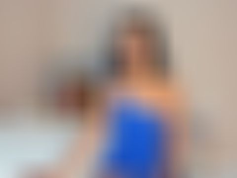 Hotttie_Alisha English speaking webcam model